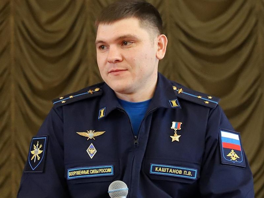 Сбили, но не сломили дух: летчик, получивший звание Героя России, поговорил со студентами ВГТУ