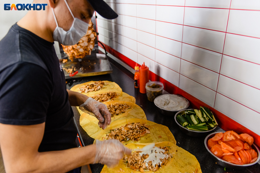 На воронежских поваров и официантов резко вырос спрос