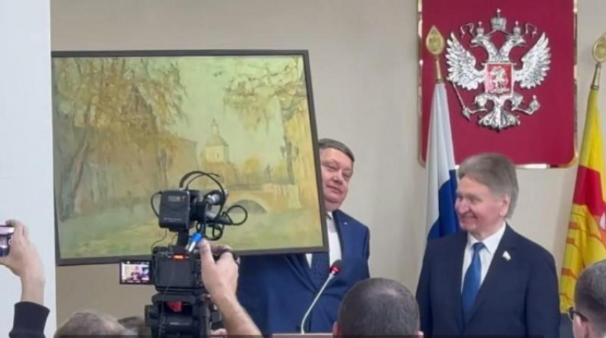 Как депутаты гордумы проводили Владимира Ходырева «собирать урожай»