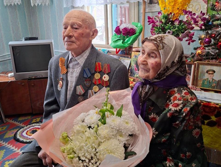 Секрет «Благодатной свадьбы»: как супруги сохранили брак на 70 лет в Воронежской области 