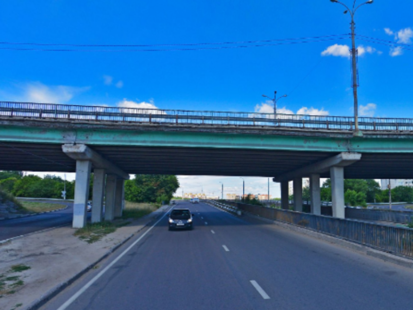 Проект ремонта эстакады над Центральным парком разработают в Воронеже 