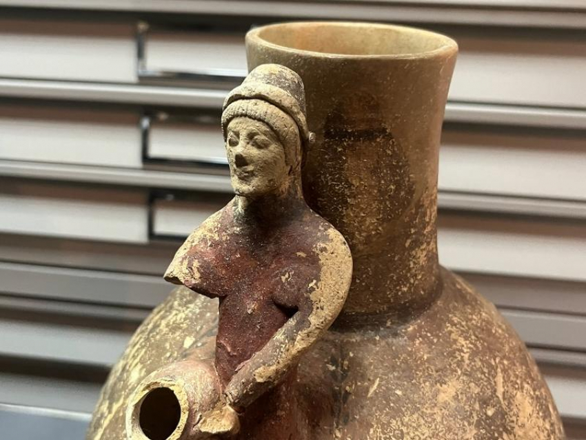 Греческие реликвии вернулись в воронежский музей имени Крамского