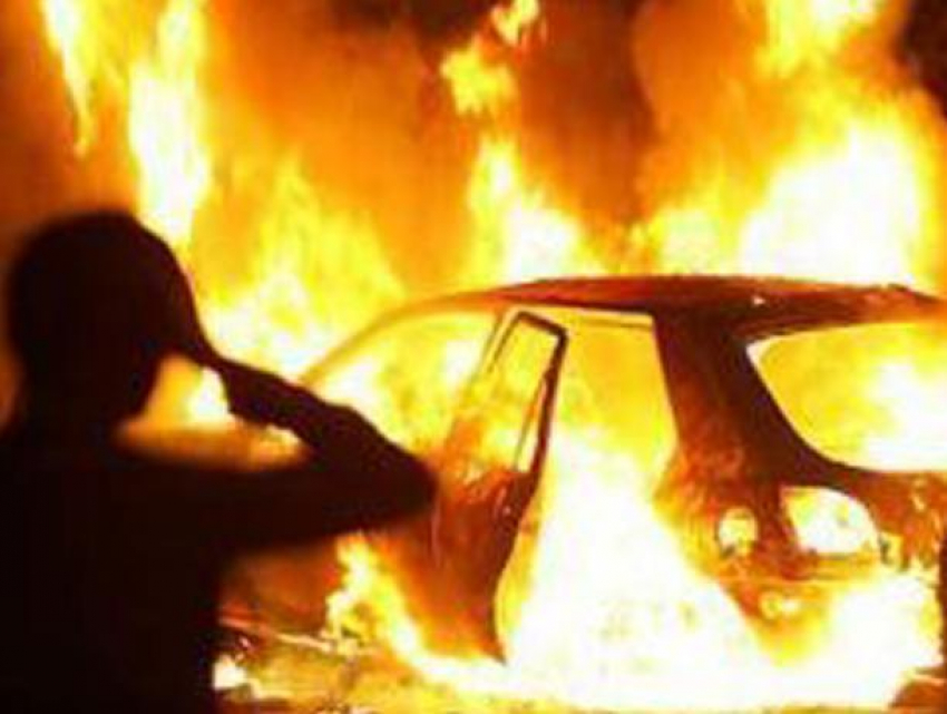 Воронежец спалил чужой Volkswagen и год бегал от полиции