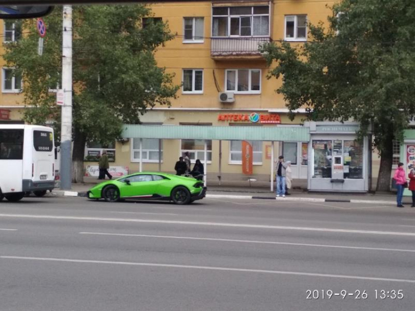 Улица арзамасская воронеж. ОСТ Арзамасская Воронеж. Арзамасская улица Воронеж. Ламборгини в Воронеже.