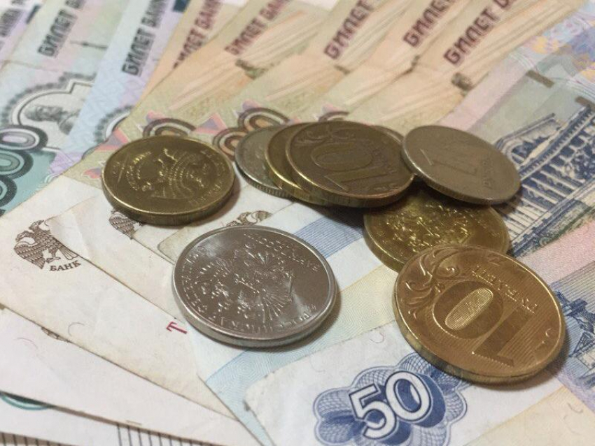 Незнакомка из интернета развела воронежского биолога почти на 1,5 млн рублей