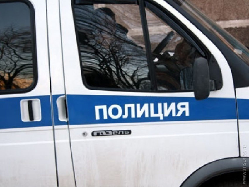 В Воронежской области в перевернувшейся машине погибла 18-летняя девушка