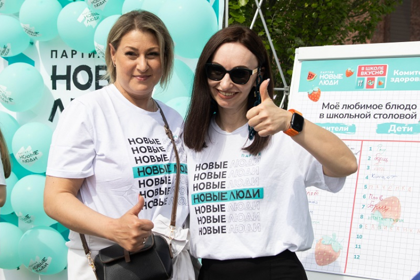 Борщ, котлета с пюре, компот: «Новые люди» узнали о любимых блюдах детей и предложили поменять подход к питанию в школах
