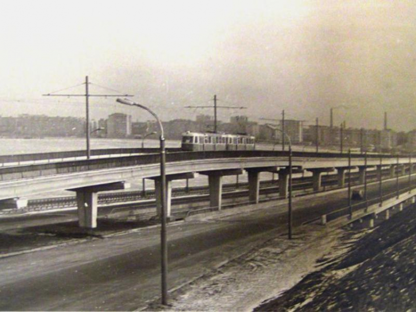 Стало известно новое применение рельсов после демонтажа с Северного моста