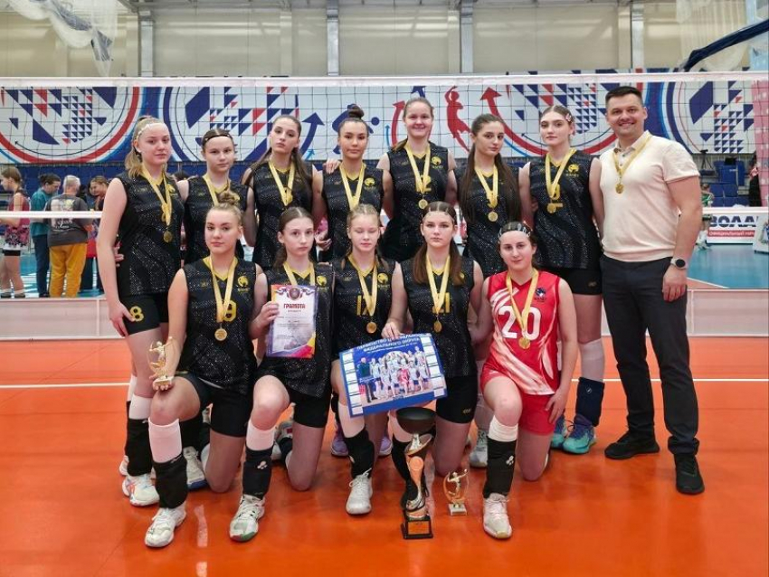 Женская сборная Воронежской области по волейболу стала лучшей в ЦФО