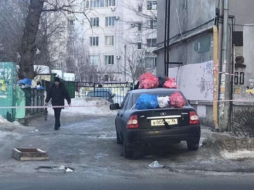 Грязная месть за двойной проступок настигла автомобилиста в Воронеже 