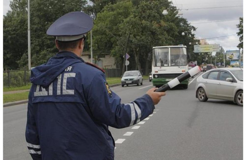 Юношу, ранившего товарища и угнавшего его авто, задержали  в Воронеже