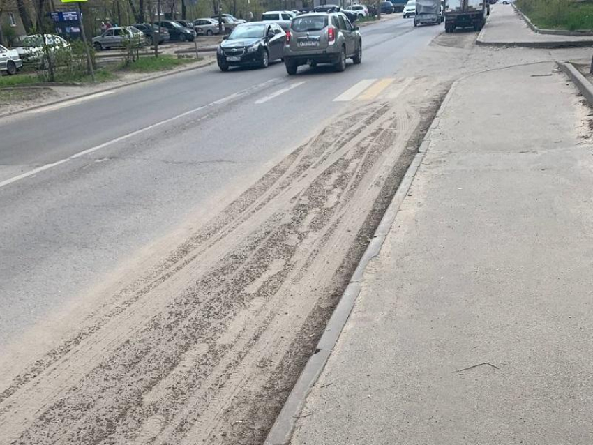 Уродливое наследие зимы требуют убрать с улиц жители Воронежа 