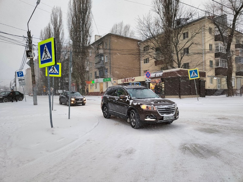 Названы самые опасные улицы Воронежа