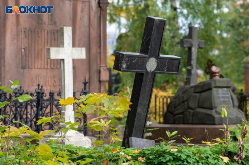 Свободные места для захоронений запретили выделять сразу на шести кладбищах Воронежа 
