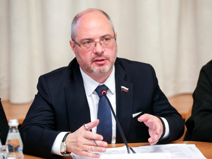 Длинные руки депутата Гаврилова