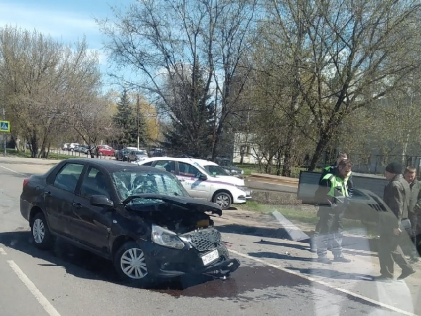 Водитель «Газели» вылетел в кювет и пострадал в Воронеже