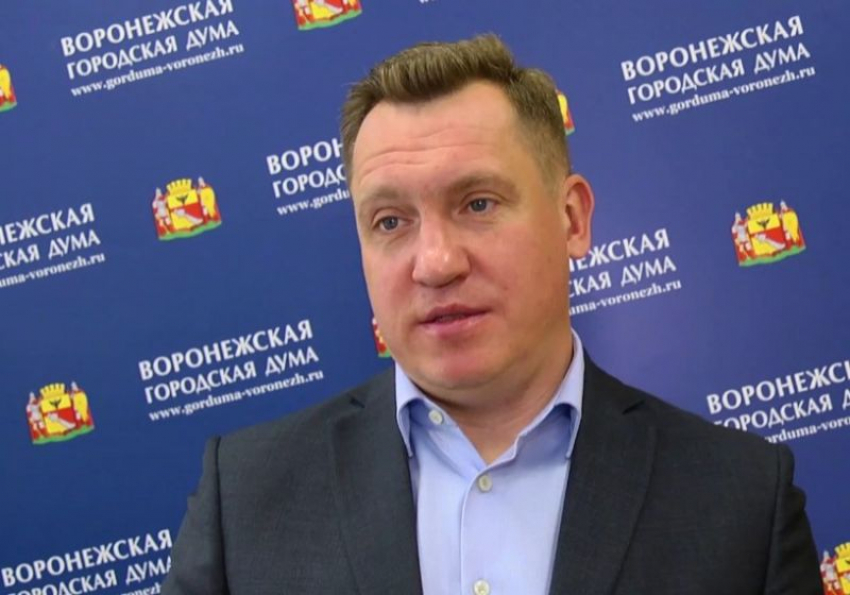 «Назвал меня мусорилой», – депутат Артём Рымарь заявил об угрозах незнакомца на улице в Воронеже