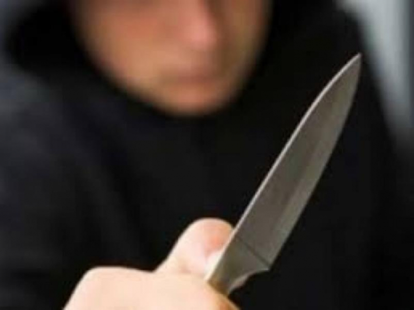 16-летний воронежец с ножом ограбил киоск ради «копеек»  