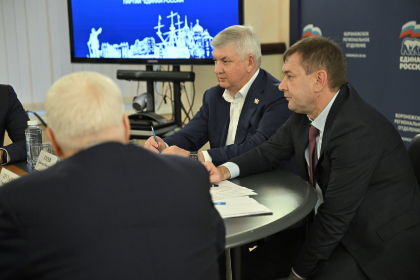 Владимир Нетесов покинул пост секретаря воронежской «Единой России»