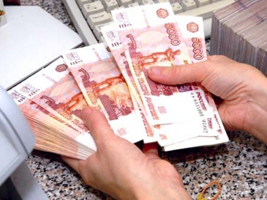 На счетах воронежцев в банках находится более 300 миллиардов рублей