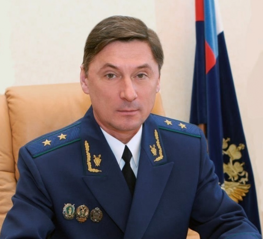 Прокурор Воронежской области Николай Шишкин проводит прием граждан