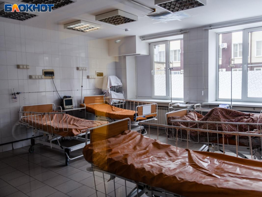 При пожаре в ковидной больнице погибла пенсионерка в Воронежской области