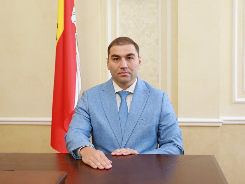 Главу управления мэрии Руслана Карасалихова не выпустили из СИЗО в Воронеже