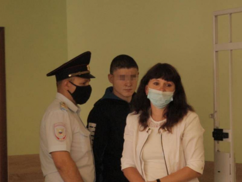 Воронежский суд оставил под домашним арестом 15-летнего садиста    