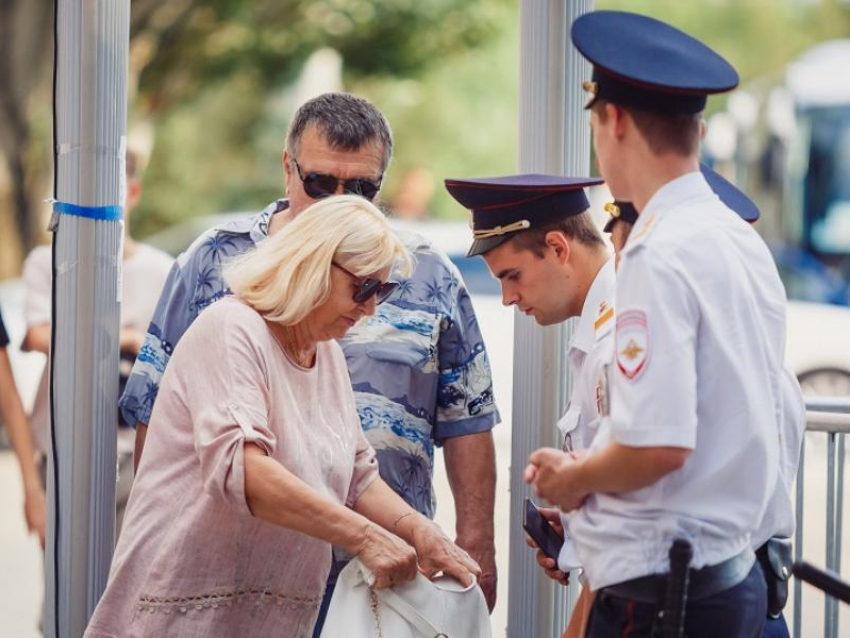 Полицейские узнали, что о них думают жители Воронежа