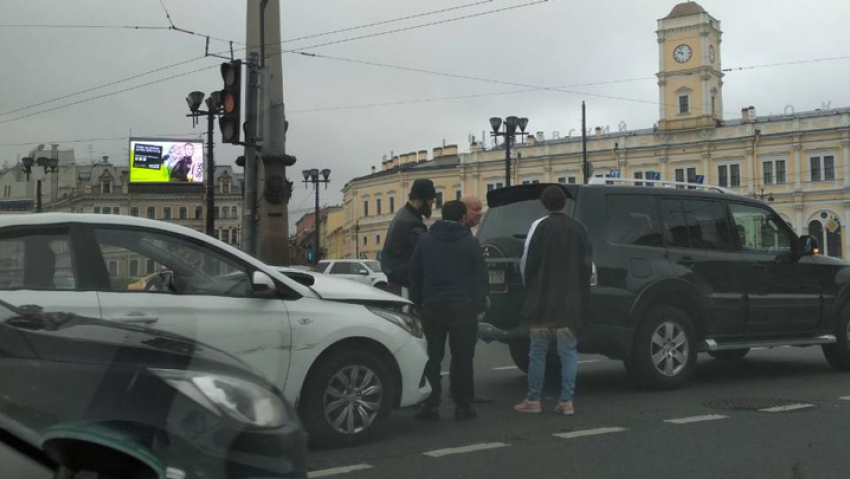Актер Сергей «Дукалис» Селин попал в ДТП в Санкт-Петербурге