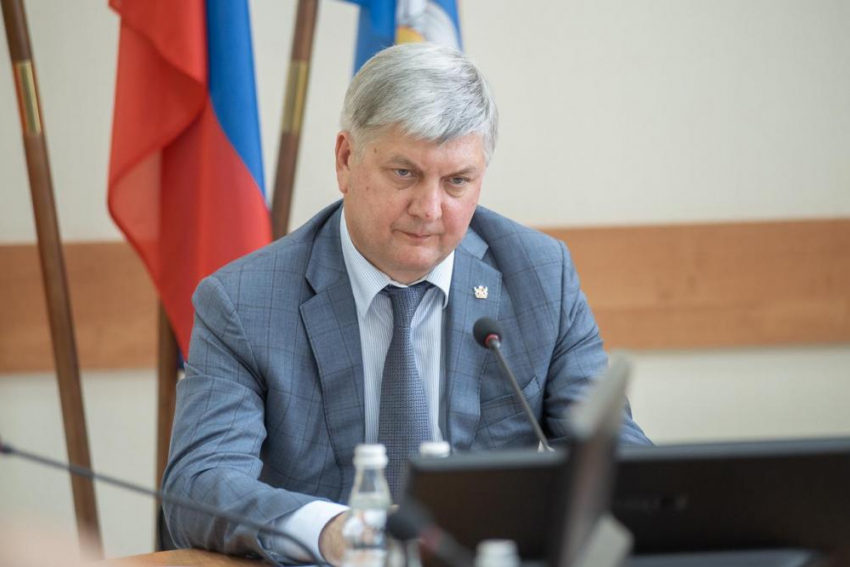 Губернатор Гусев утвердил проведение лотерей среди вакцинированных от ковида воронежцев