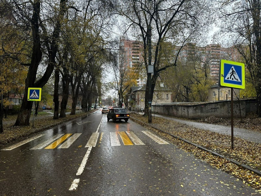 Двух девочек сбил водитель «Жигули» на пешеходном переходе в Воронеже