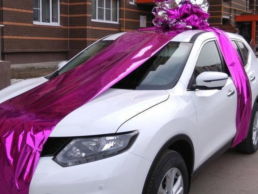 Подарочный Nissan заставил жителей Воронежа умирать от зависти