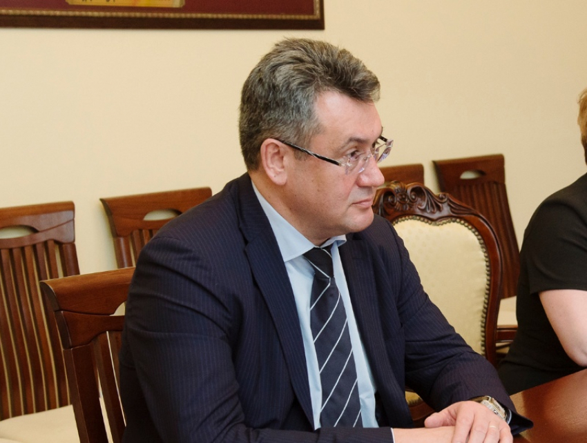 В отставку уходит главный налоговик Воронежской области Николай Приставка