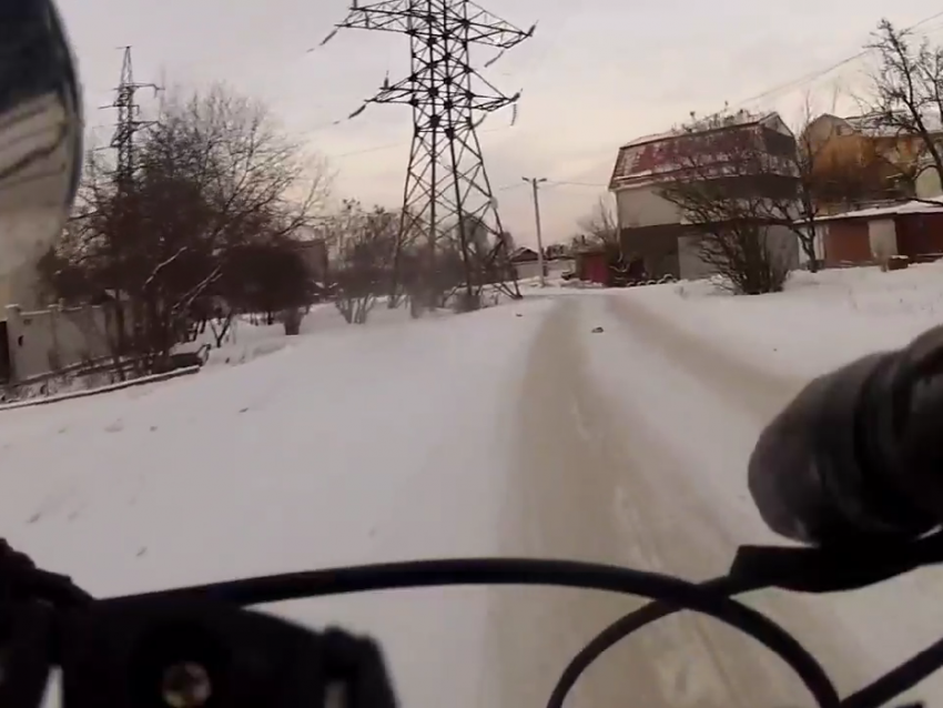 Воронежец в -17° мороза добирается на работу на велосипеде из-за пробок и забитых маршруток