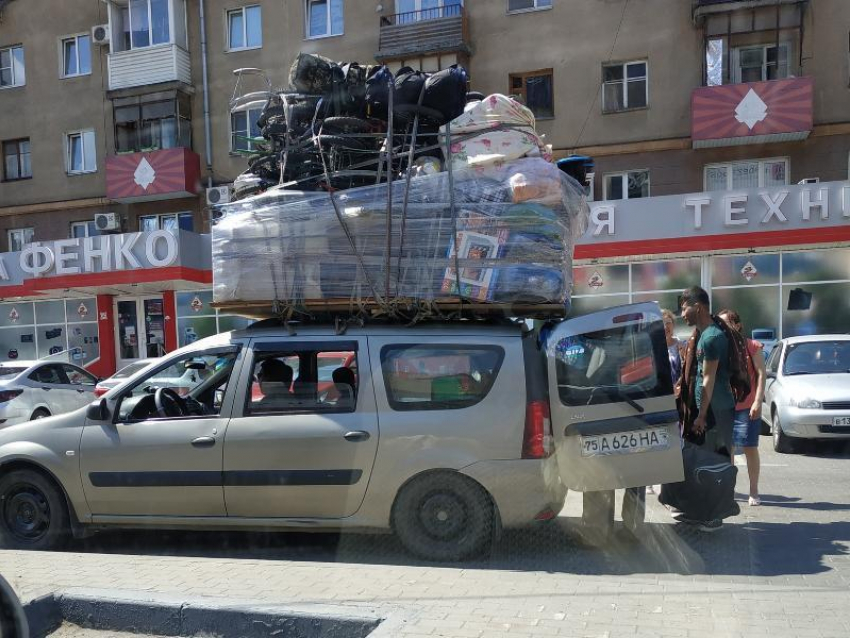 Запредельную грузоподъемность Lada показали иностранцы в Воронеже