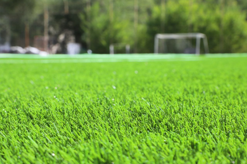 В воронежской школе олимпийского резерва обновили покрытие на футбольном поле