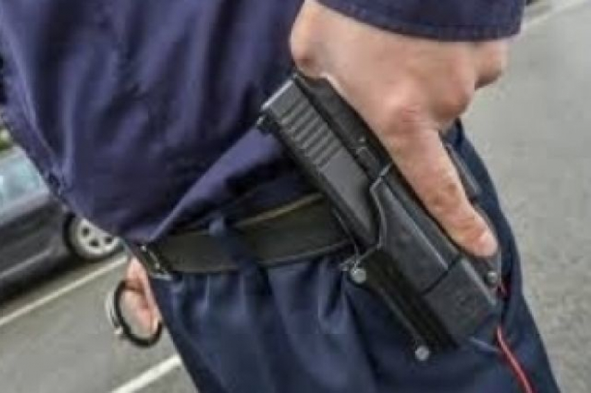Полицейские при задержании застрелили грабителя в Воронеже
