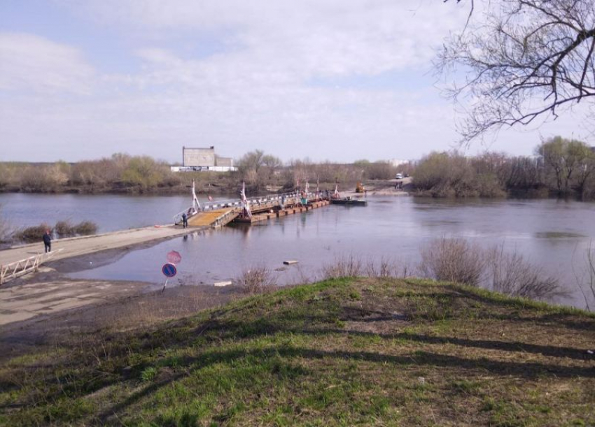 Открыто движение по двум злополучным наплывным мостам под Воронежем