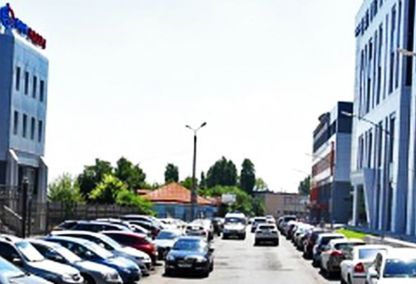 Воронежские власти до конца года ограничили проезд в Красноармейском переулке