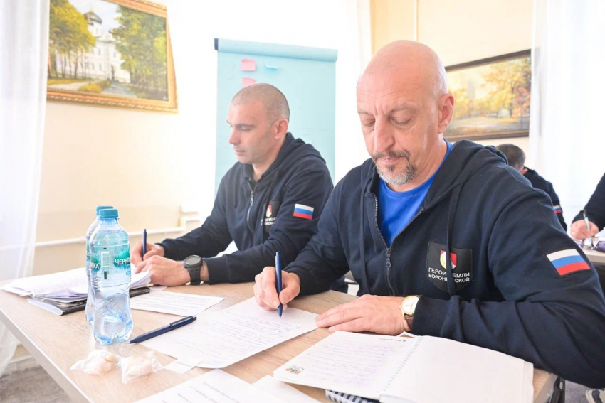 Встречи с общественниками провели в ходе стажировки участники «Героев земли Воронежской»