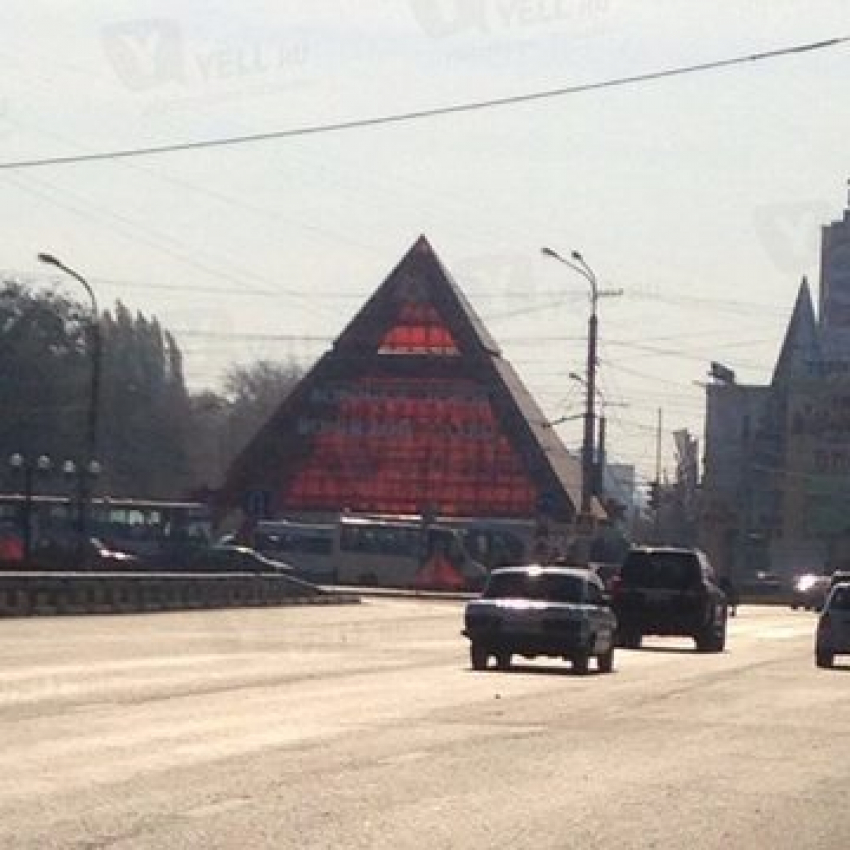 В Воронеже ищут свидетелей страшной аварии на Памятнике Славы, где сбили 20-летнего парня