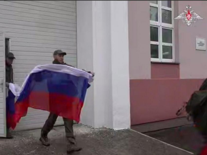 Ещё двое бойцов из Воронежской области вернулись домой из украинского плена
