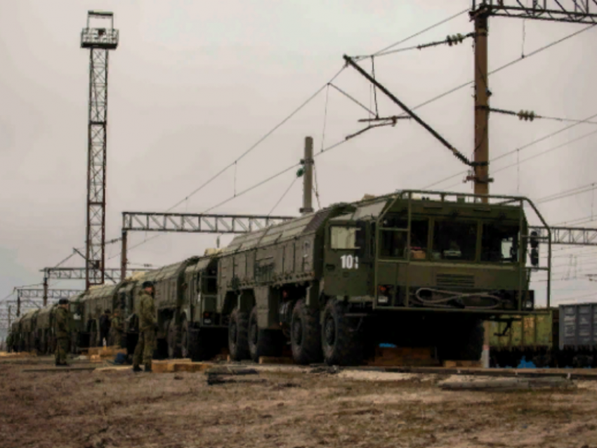 Пригнанную на парад Победы технику поставили на сохранение в Воронеже