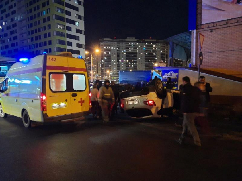 Появилось видео с моментом пьяной аварии со сбитой женщиной в Воронеже 