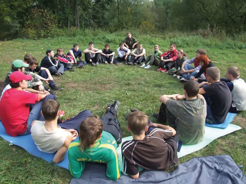Воронежские полицейские будут воспитывать трудных подростков в детском лагере