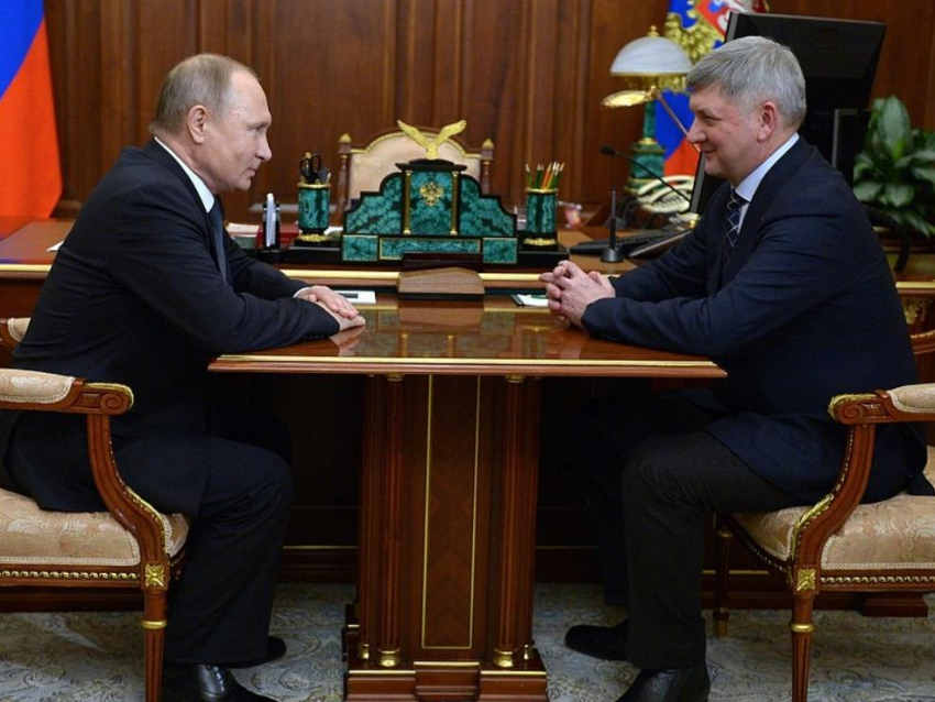Воронежский губернатор уйдет на карантин перед встречей с Путиным — источник