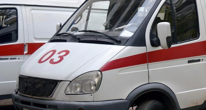 Воронежская автомобилистка заблокировала проезд машине скорой помощи 