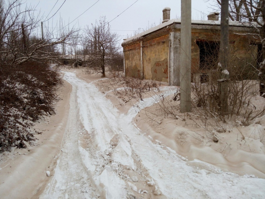 В компании «Воронежэнерго» прокомментировали ситуацию с коричневым снегом в Семилуках