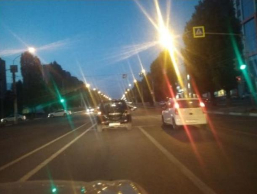 Воронежцы сообщили о беспредельщике за рулем Suzuki